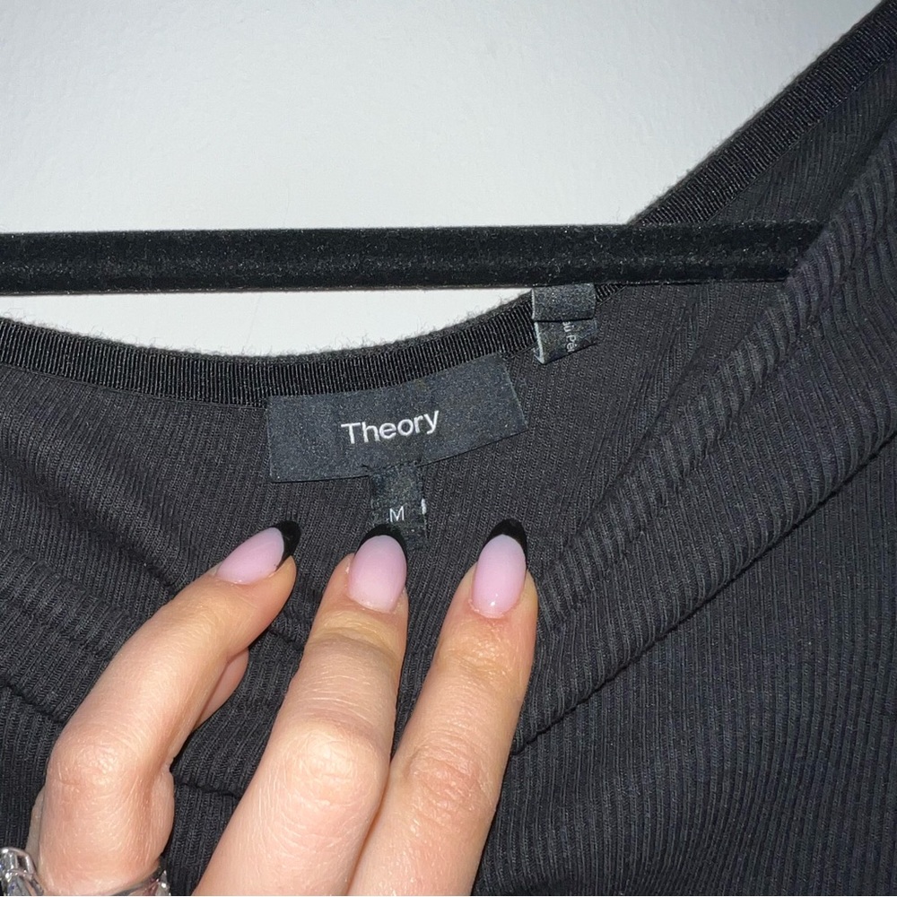 Theory Black Off-Shoulder Top Size M Ribbed - Picture 3 of 4